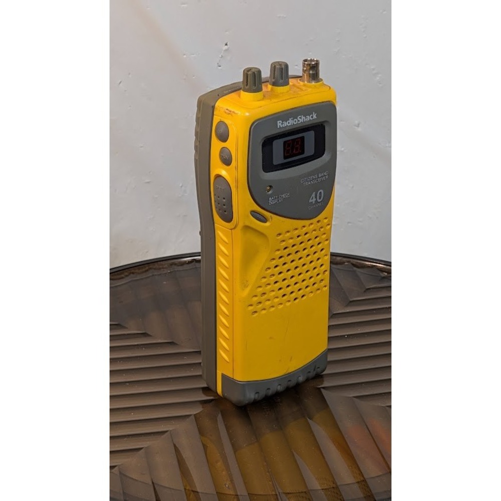 RadioShack CB Transceiver Unisex OS Yellow Fair 40 Channel Handheld 21-1679 - Picture 2 of 7